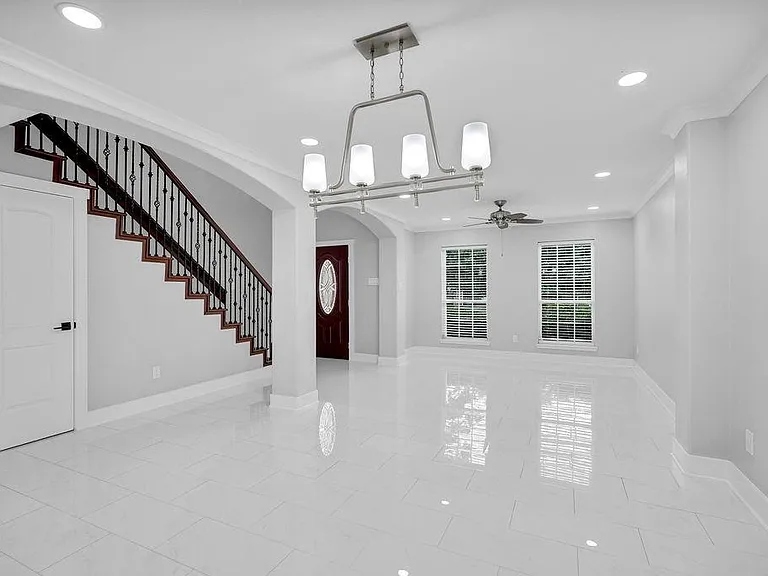 405 Mystic Trail Loop — Photo 11