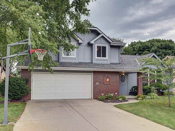 5th image of 15626 Westchester Cir