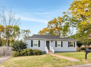 66 Hathaway Rd N, Mobile, AL 36608