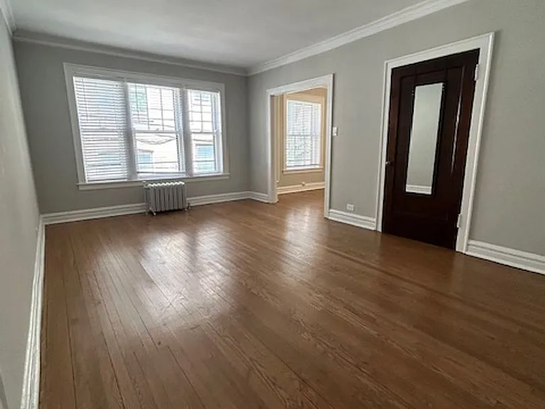 1601 W Thome Ave #2G — Photo 6