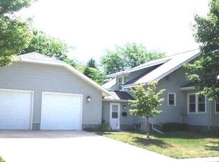 1 E Kennedy St, Algona, IA 50511