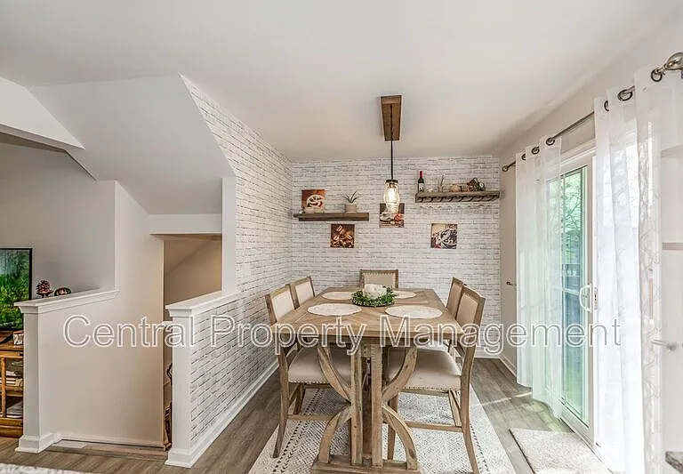 225 Coldwater Creek Ct — Photo 7