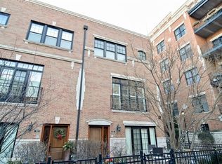 2813 N Bell Ave, Chicago, IL 60618
