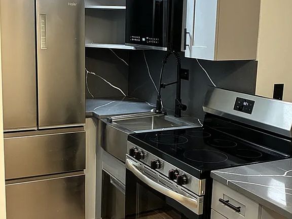 2nd image of 340 E 58th St APT 1B