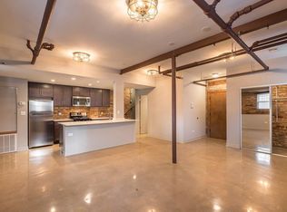 728 W Barry Ave APT 3E, Chicago, IL 60657