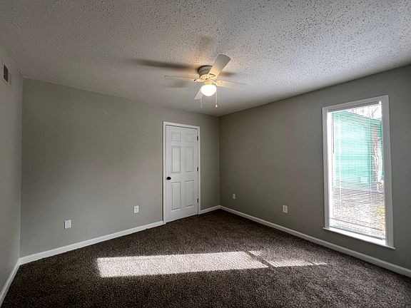 4th image of 3332 Cloudland Dr