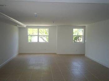 2nd image of 617 Middle River Dr