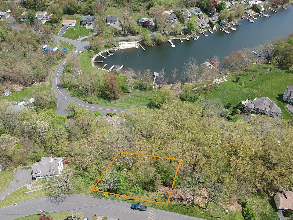 1st image of 39 Berkshire Drive