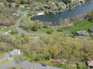39 Berkshire Dr, Brookfield, CT 06804