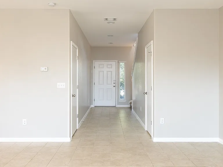 245 Pearl Way — Photo 5