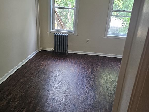 5th image of 467 S 5th Ave APT 2