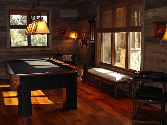 Pool/Game Room