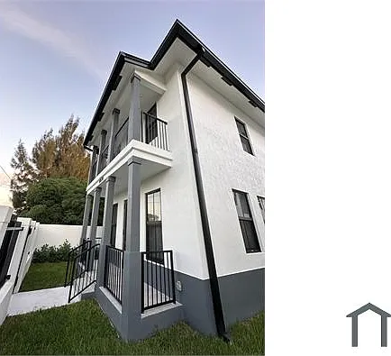 10570 SW 177th St — Photo 39