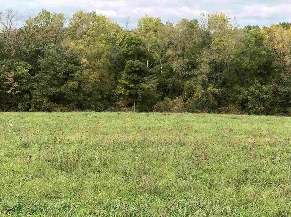 5268 River Highlands Ln, Cassville, WI 53806