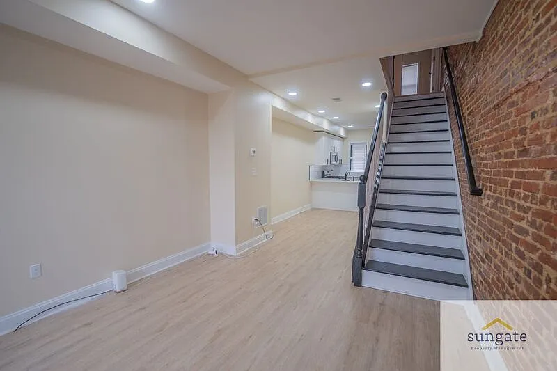 2 bed, 2.0 bath, 960 sqft, $1,650 — Photo 3