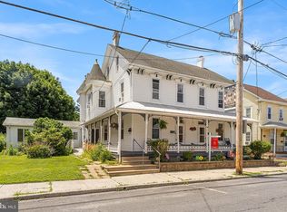 154 4th St, Lehighton, PA 18235