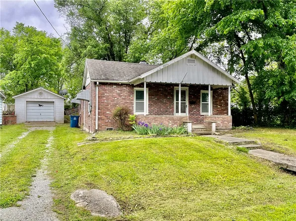 509 Benham Ave, Neosho, MO 64850