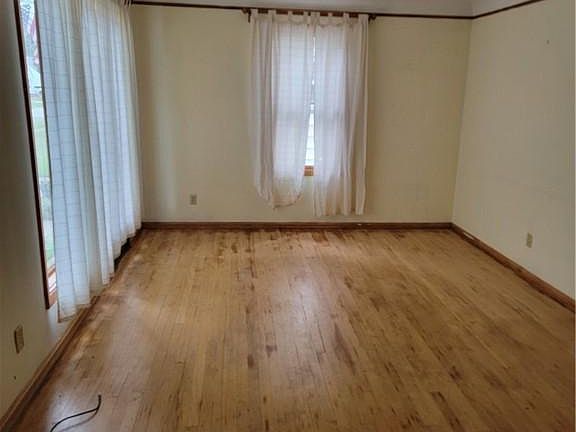 4th image of 2915 Ingleside Dr