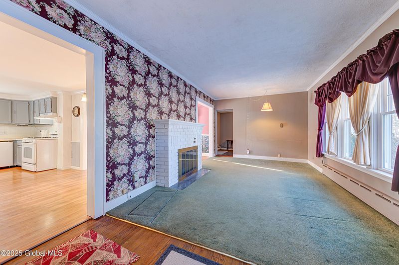 5th image of 1134 N Country Club Drive