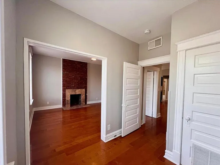 3743 Louisiana Ave #1A — Photo 2