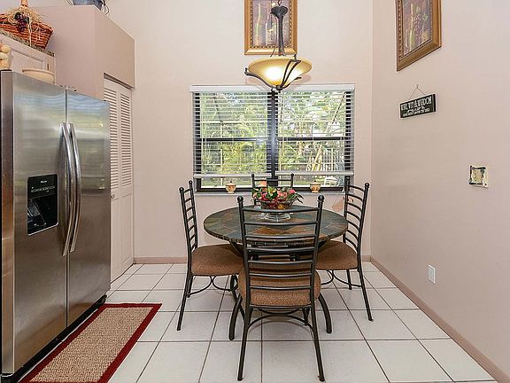 4th image of 2865 Morning Glory Cir