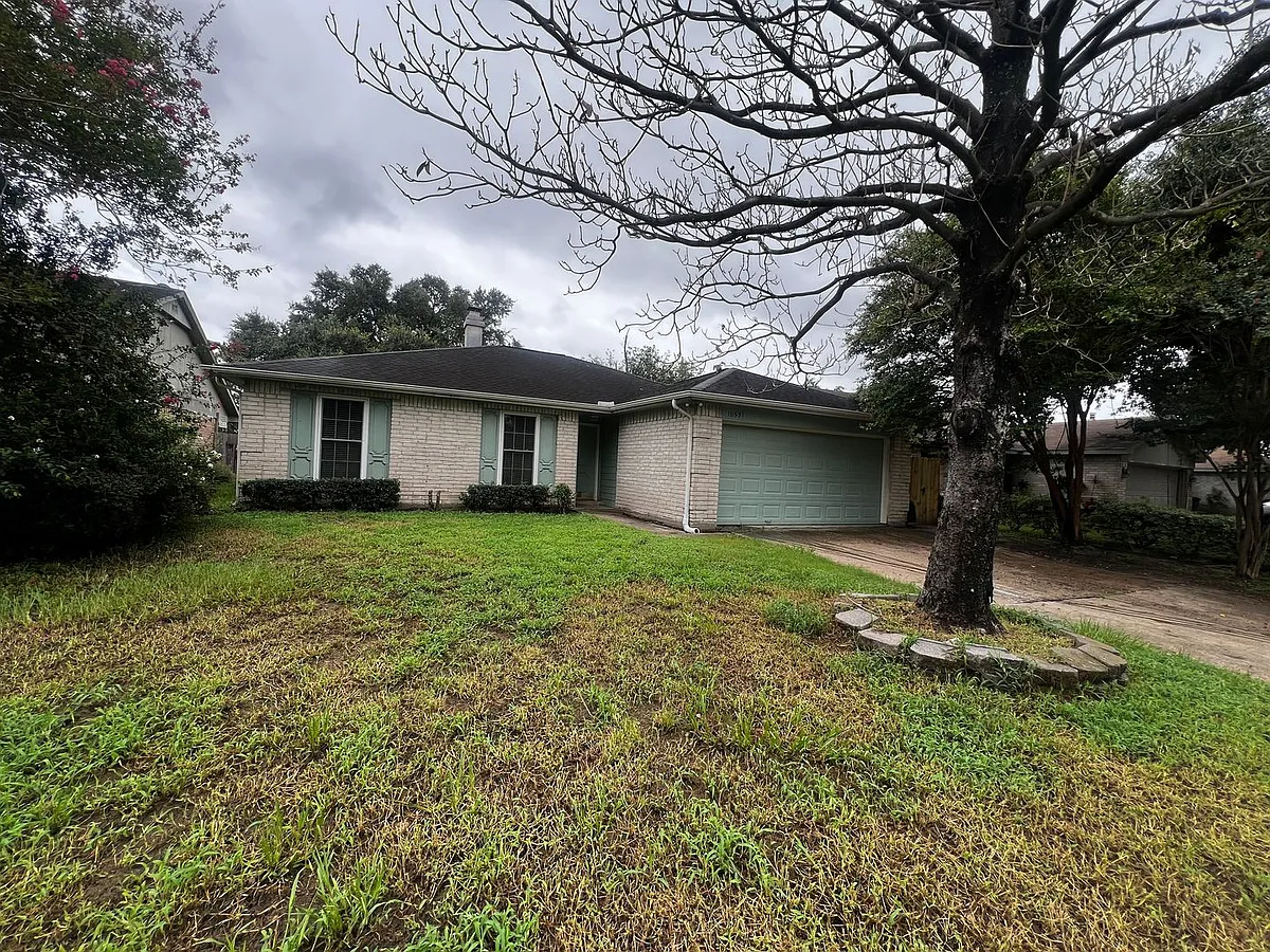 Building Photo - 18531 Lippizaner Dr