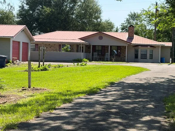 368 County Road 1180, Center, TX 75935