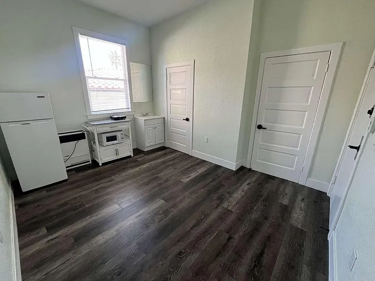 732 E Santa Clara St #33 — Photo 7