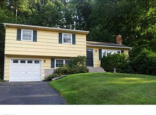 34 Hayes Ave, Ellington, CT 06029
