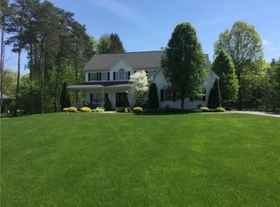 1017 Lorenwood Dr, Hermitage, PA 16148