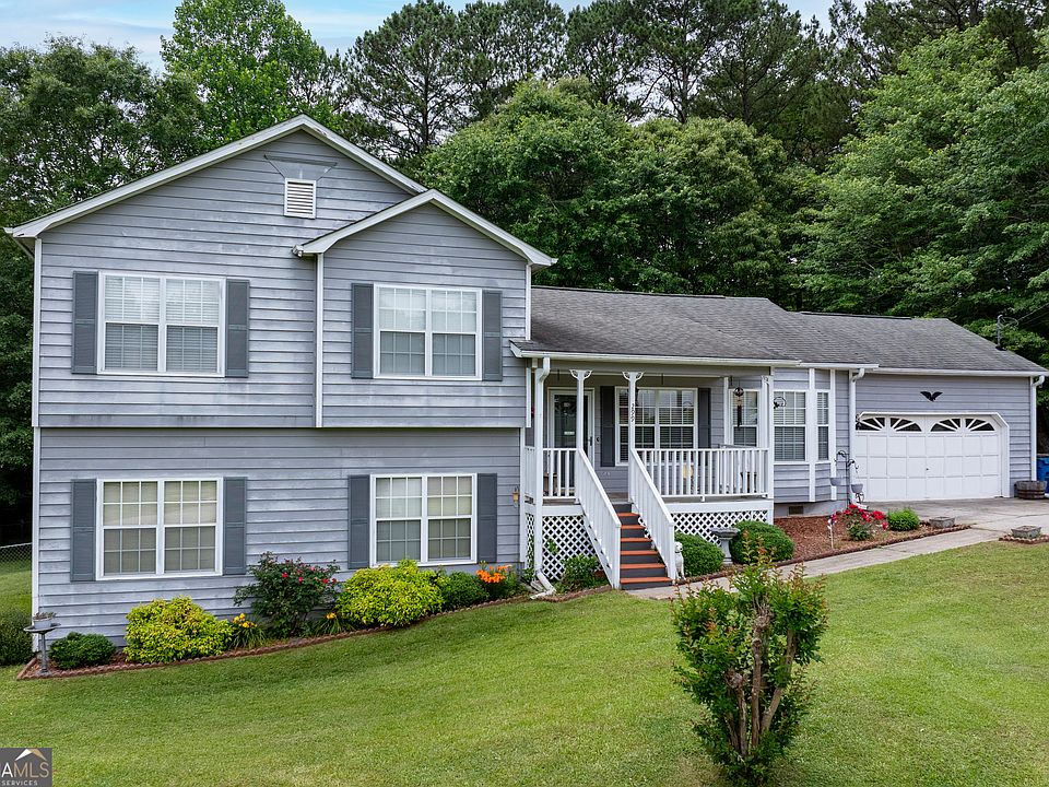 1st image of 299 Clover Dr