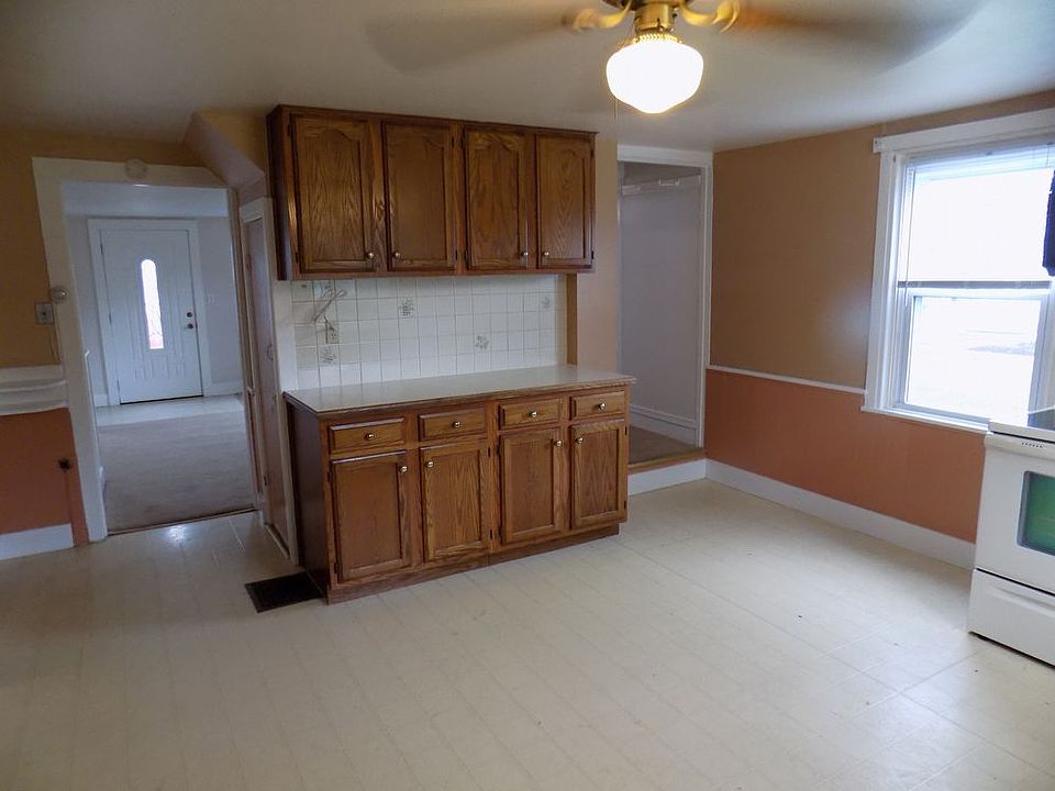 2nd image of 218 N Loyalsock Ave