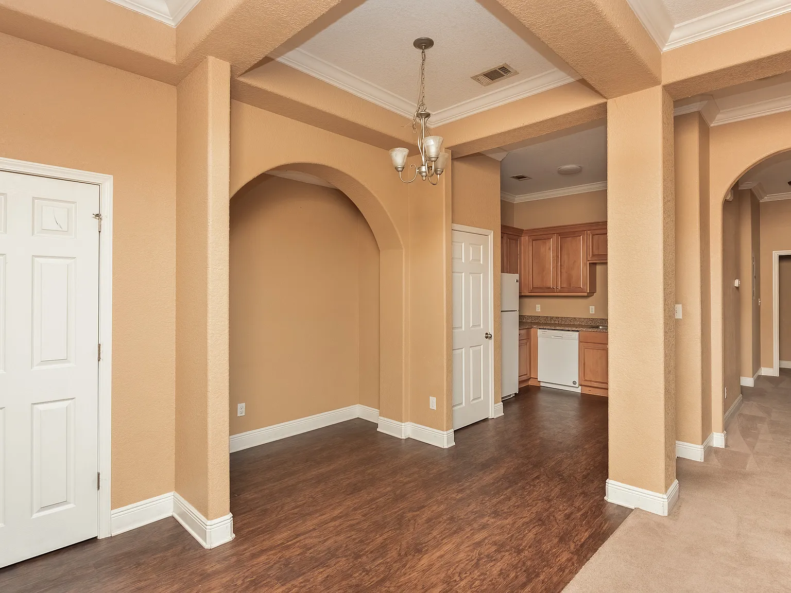 Lake Joanne Dr. 7071 — Photo 3