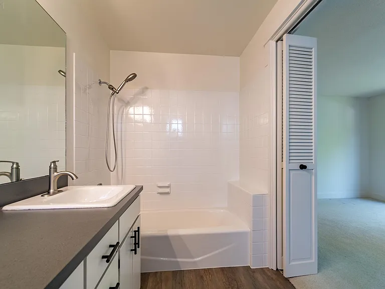 2095 Norwood St — Photo 15