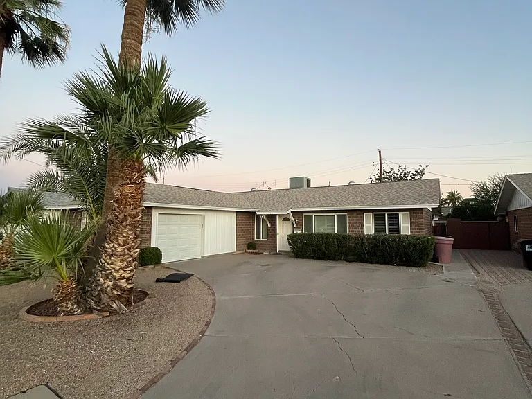 8631 E Buena Terra Way — Photo 15