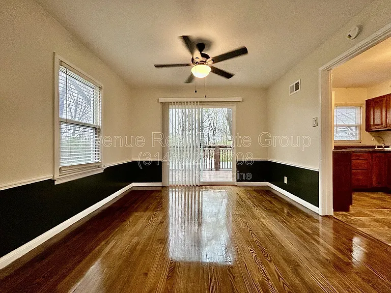 7105 Circleview Dr — Photo 6