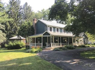 12 Sheraton Ln S, Queensbury, NY 12804