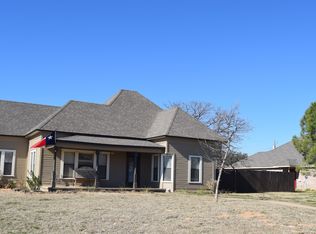 717 S Connellee Ave, Eastland, TX 76448