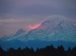 9429B 18th Ave SW, Seattle, WA 98106