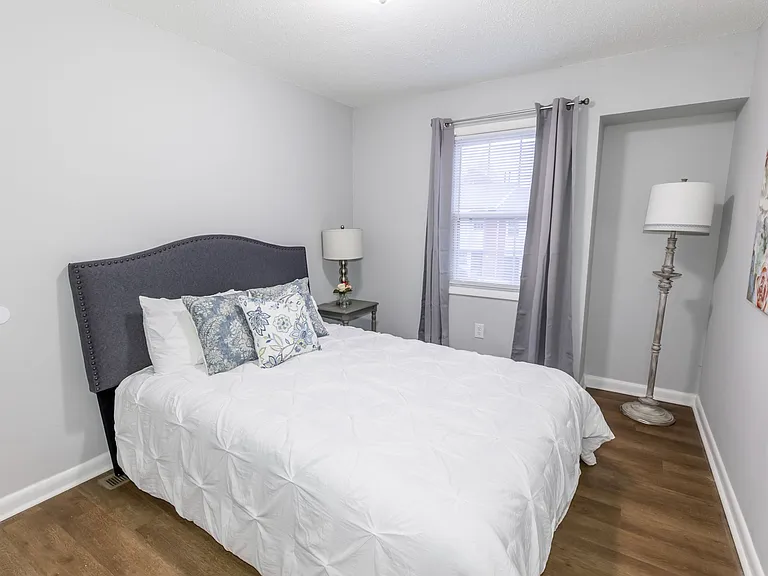 Graystoneplace Apartments — Photo 87