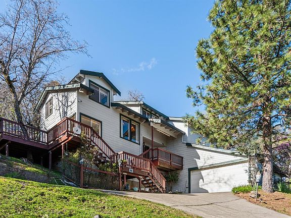 2nd image of 27 Beechwood Court
