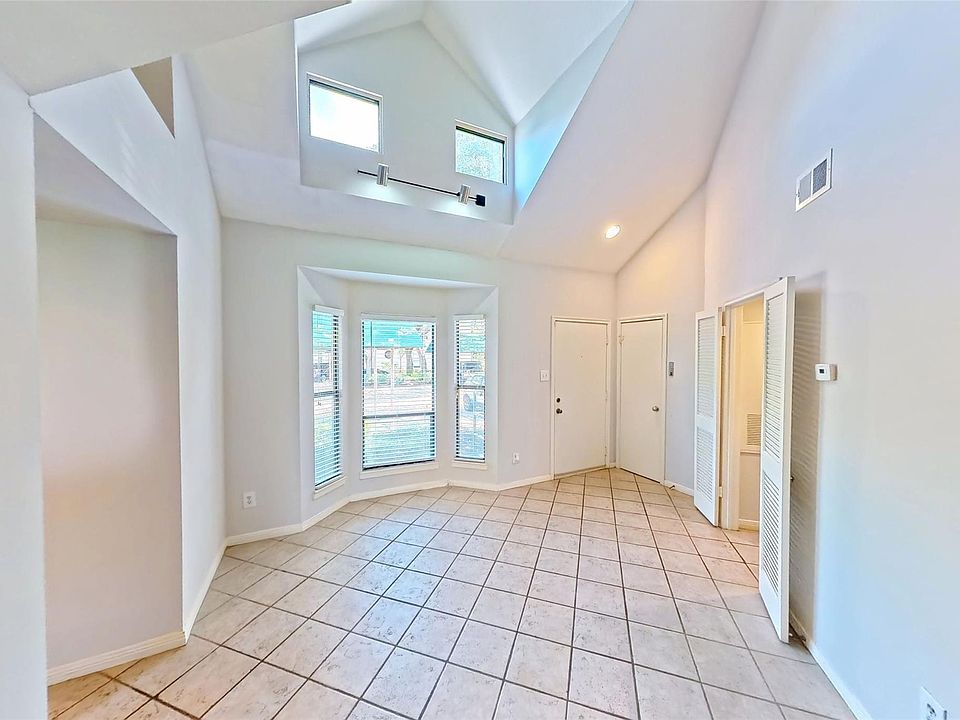 1st image of 4144 Greystone Way APT 702