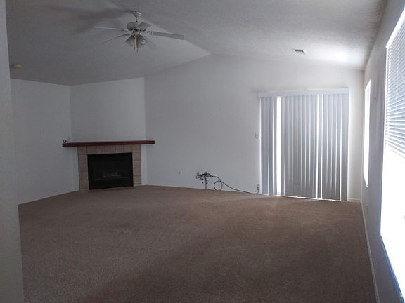 3rd image of 5763 Carmen Rd NW