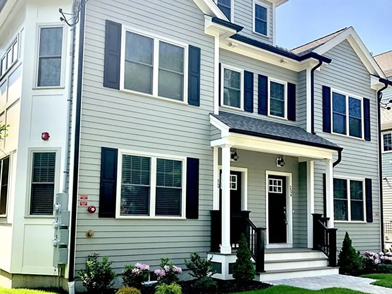 20B Hawthorne St #20B — Photo 9