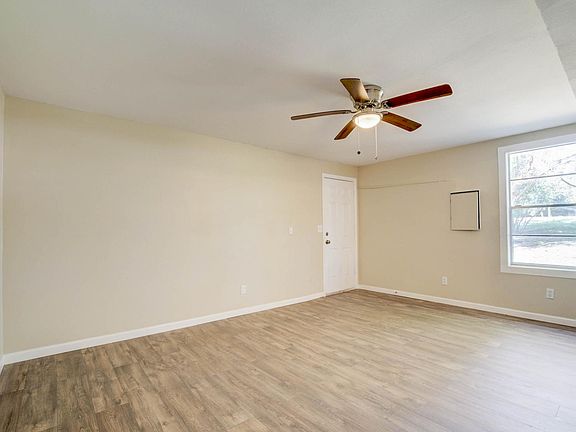 5th image of 108 Arbor St #B