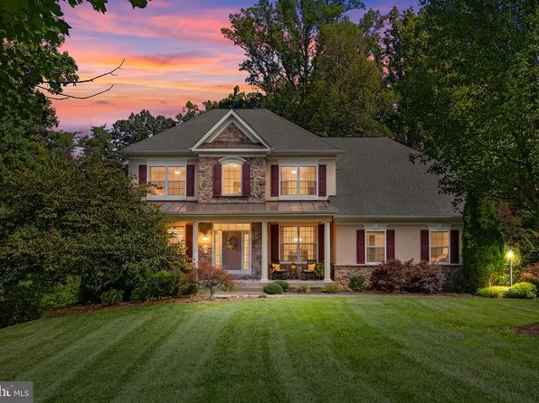2 Janney Ln, Fredericksburg, VA 22406