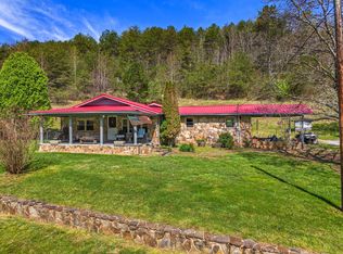 2622 Snake Hollow Rd, Sneedville, TN 37869