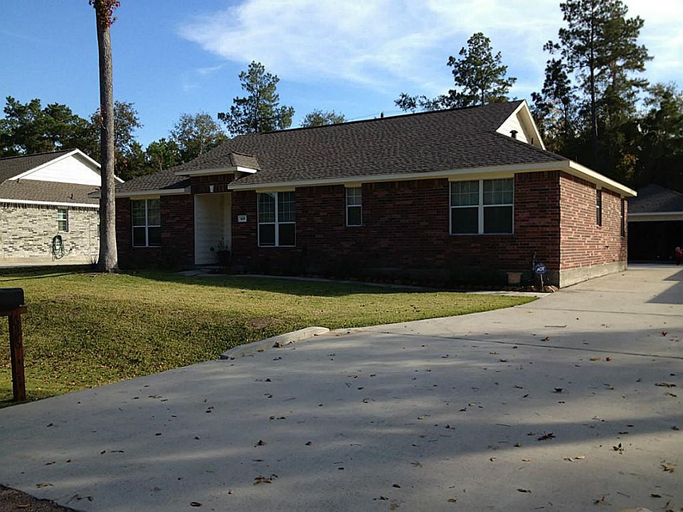 Great house in a quiet and peaceful neighborhood, welcome home.