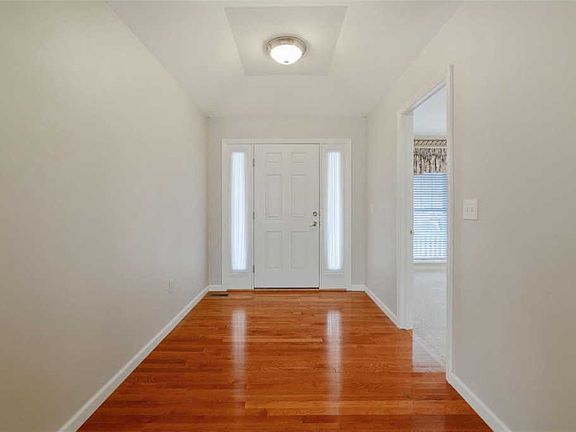 3rd image of 5416 Heatherbluff Ct