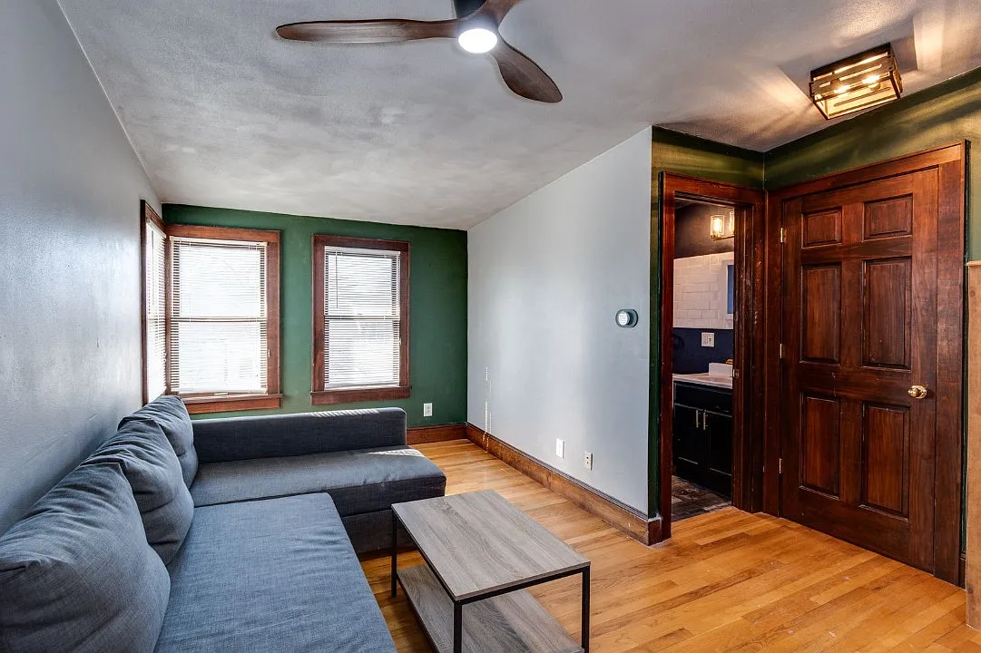 1 bed, 650 sqft, $1,350 — Photo 4